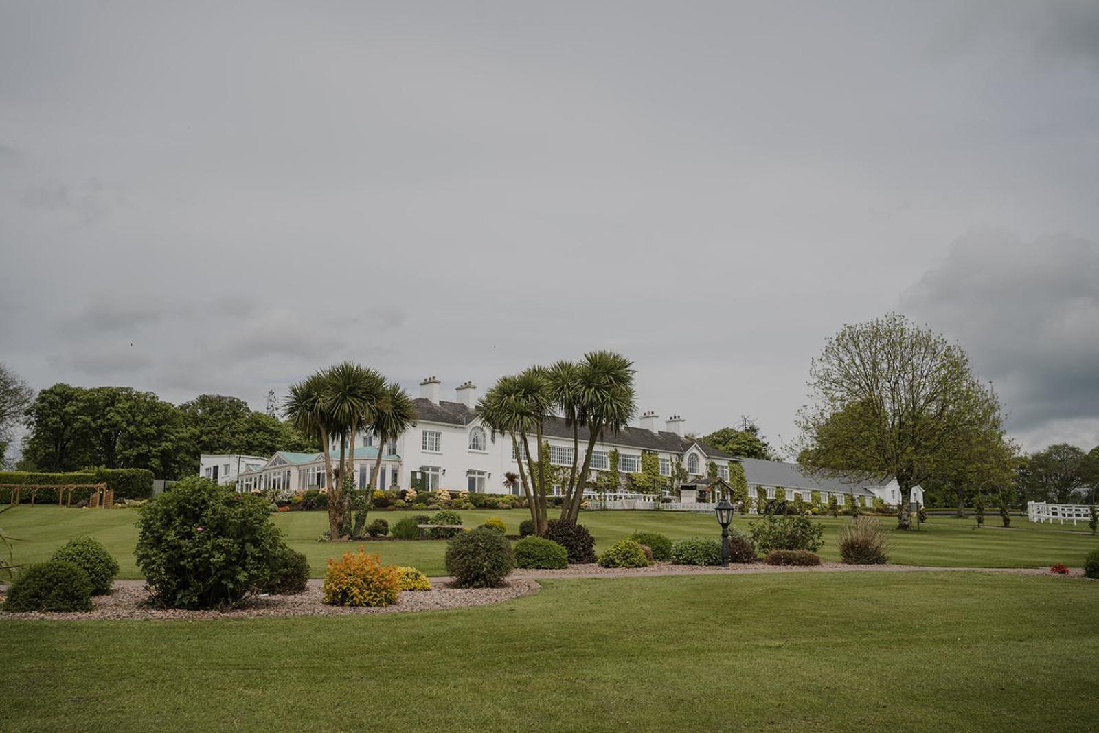 Crover House Hotel & Golf Club Mountnugent Bagian luar foto