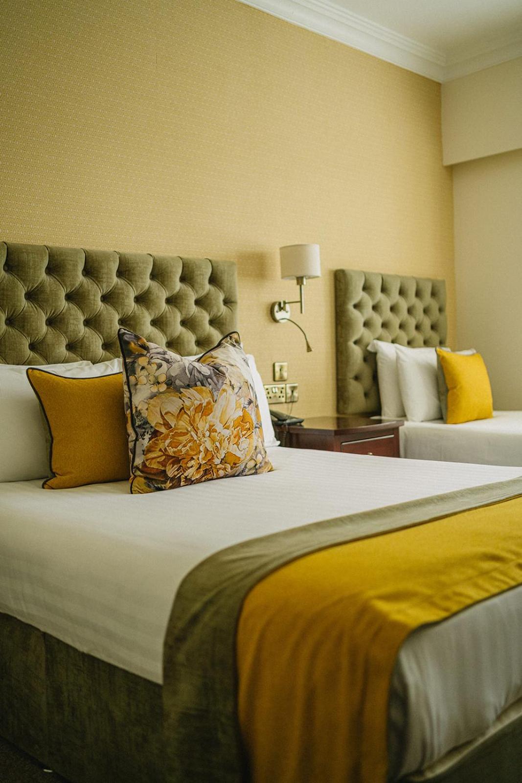 Crover House Hotel & Golf Club Mountnugent Bagian luar foto